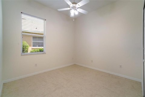 House in Lake Mary, Florida 4 bedrooms, 206.43 sq.m. № 2209266 - photo 18