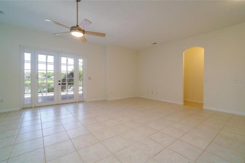 House in Lake Mary, Florida 4 bedrooms, 206.43 sq.m. № 2209266 - photo 7