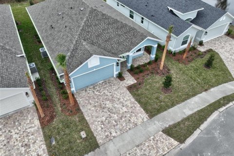 House in Palm Coast, Florida 2 bedrooms, 152.82 sq.m. № 1533921 - photo 4
