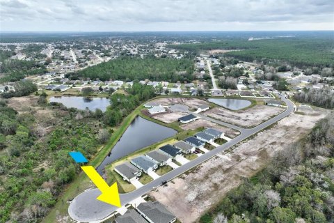House in Palm Coast, Florida 2 bedrooms, 152.82 sq.m. № 1533921 - photo 18