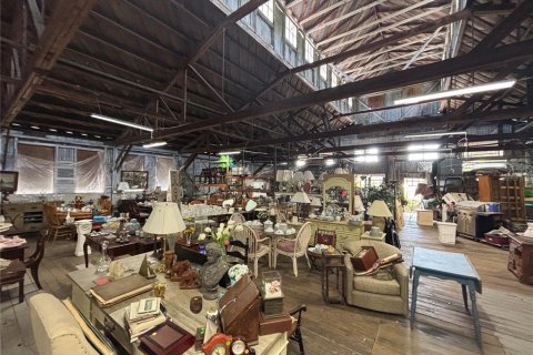Commercial property in Pomona Park, Florida 1458.94 sq.m. № 1691064 - photo 10
