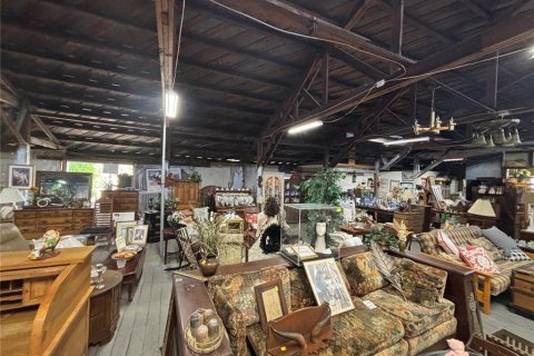 Commercial property in Pomona Park, Florida 1458.94 sq.m. № 1691064 - photo 11