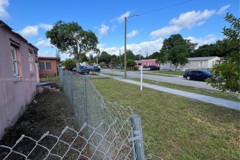 Casa en venta en Hollywood, Florida № 1949864 - foto 5