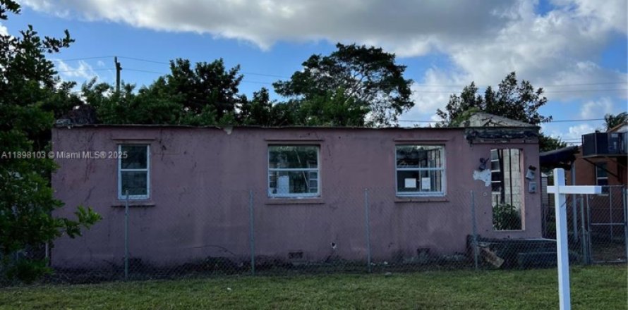 Estudio en Hollywood, Florida № 1949864