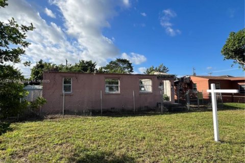 Casa en venta en Hollywood, Florida № 1949864 - foto 8