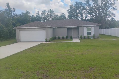 House in Ocala, Florida 3 bedrooms, 119.47 sq.m. № 1907923 - photo 1