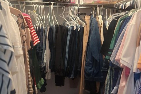 Townhouse in Homestead, Florida 3 bedrooms, 137.77 sq.m. № 2016349 - photo 16