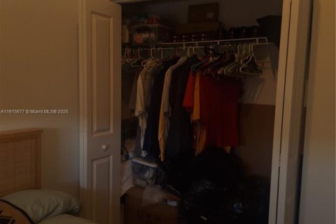 Townhouse in Homestead, Florida 3 bedrooms, 137.77 sq.m. № 2016349 - photo 27