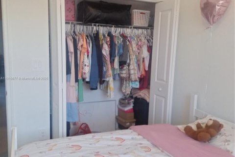 Townhouse in Homestead, Florida 3 bedrooms, 137.77 sq.m. № 2016349 - photo 22