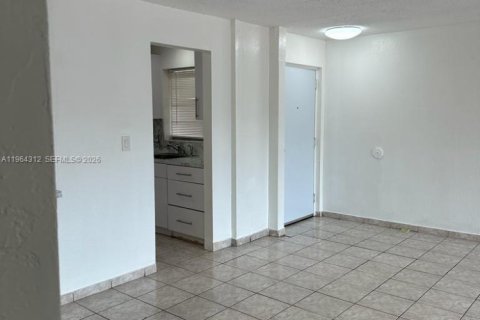 Appartement à louer à Miami, Floride: 3 chambres, 108.42 m2 № 2026762 - photo 19