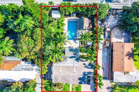 House in Pompano Beach, Florida 4 bedrooms, 163.14 sq.m. № 2006683 - photo 29