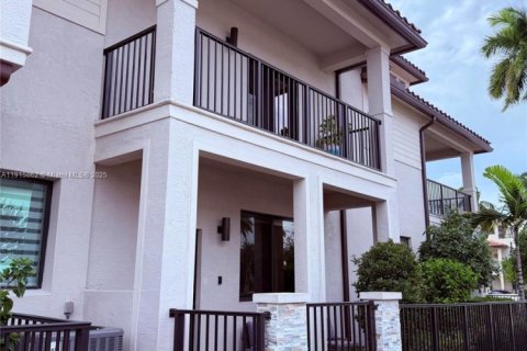 Touwnhouse à Doral, Floride 3 chambres, 149.02 m2 № 2016206