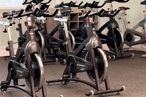 Touwnhouse à vendre à Doral, Floride: 3 chambres, 149.02 m2 № 2016206 - photo 15