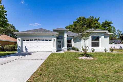 Villa ou maison à Eustis, Floride 4 chambres, 216 m2 № 2127043