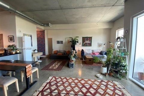 Condo in Miami, Florida, 2 bedrooms № 2170826 - photo 19