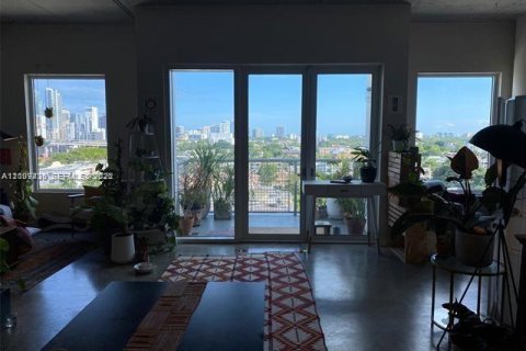 Condo in Miami, Florida, 2 bedrooms № 2170826 - photo 9