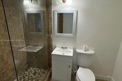 Condo in Miami, Florida, 2 bedrooms № 1863067 - photo 7