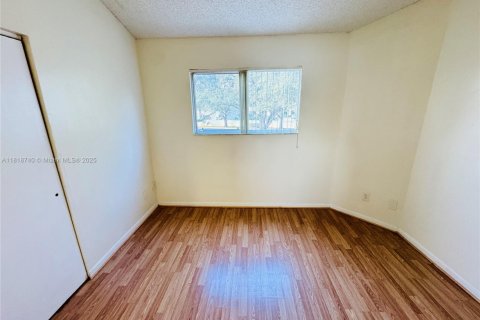Condominio en venta en Oakland Park, Florida, 2 dormitorios, 101.82 m2 № 1776156 - foto 17