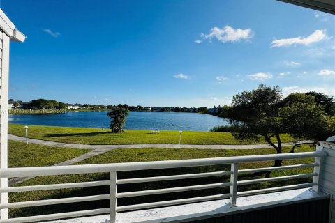 Condominio en venta en Oakland Park, Florida, 2 dormitorios, 101.82 m2 № 1776156 - foto 5