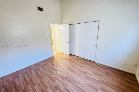 Condominio en venta en Oakland Park, Florida, 2 dormitorios, 101.82 m2 № 1776156 - foto 19