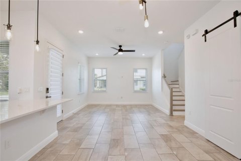 Casa en alquiler en Orlando, Florida, 3 dormitorios, 188.41 m2 № 1906457 - foto 7