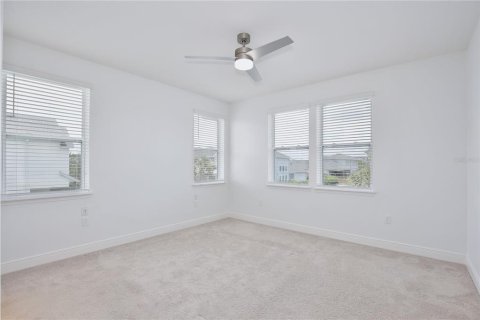 Casa en alquiler en Orlando, Florida, 3 dormitorios, 188.41 m2 № 1906457 - foto 13