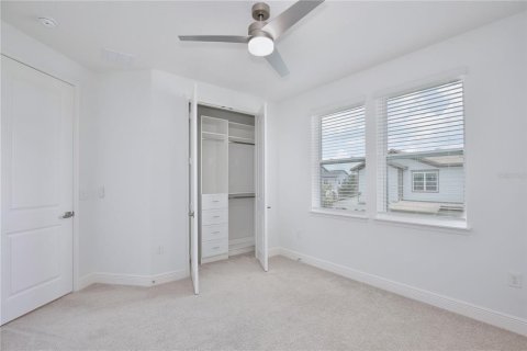 Casa en alquiler en Orlando, Florida, 3 dormitorios, 188.41 m2 № 1906457 - foto 21