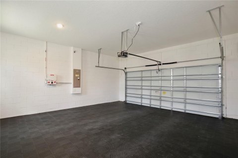 Casa en alquiler en Orlando, Florida, 3 dormitorios, 188.41 m2 № 1906457 - foto 23