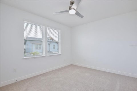 Casa en alquiler en Orlando, Florida, 3 dormitorios, 188.41 m2 № 1906457 - foto 20
