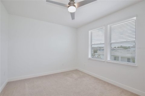 Casa en alquiler en Orlando, Florida, 3 dormitorios, 188.41 m2 № 1906457 - foto 17
