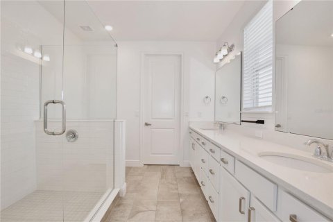Casa en alquiler en Orlando, Florida, 3 dormitorios, 188.41 m2 № 1906457 - foto 15