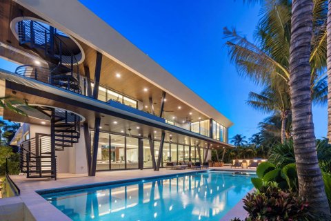Villa ou maison à Fort Lauderdale, Floride 5 chambres, 727.61 m2 № 2350949