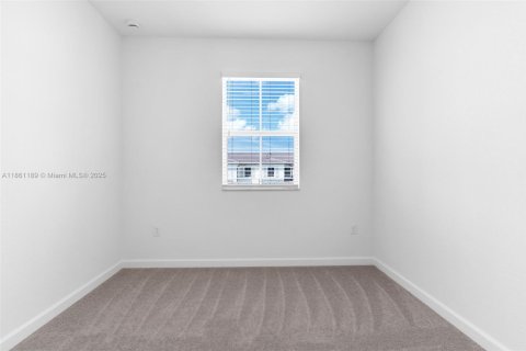 Снять в аренду таунхаус в Хомстед, Флорида 3 спальни, 138.33м2, № 1961212 - фото 21