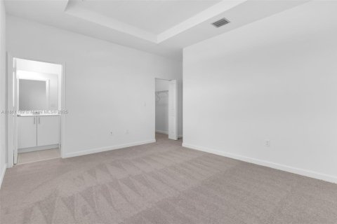 Снять в аренду таунхаус в Хомстед, Флорида 3 спальни, 138.33м2, № 1961212 - фото 18