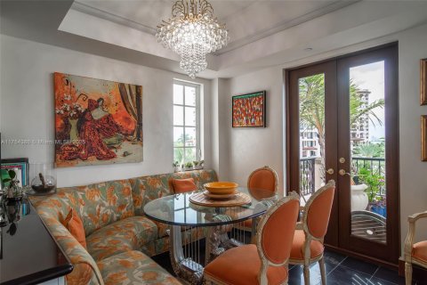 Снять в аренду кондоминиум в Майами-Бич, Флорида 3 спальни, 291.71м2, № 1985354 - фото 11