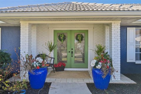 House in Englewood, Florida 3 bedrooms, 207.64 sq.m. № 1425433 - photo 6