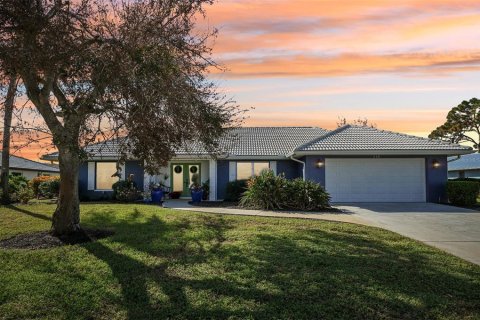 House in Englewood, Florida 3 bedrooms, 207.64 sq.m. № 1425433 - photo 2