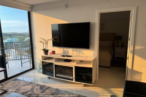 Condo in Doral, Florida, 1 bedroom  № 1963040 - photo 6