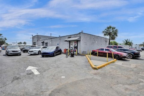 Propiedad comercial en venta en Fort Lauderdale, Florida № 1864185 - foto 6