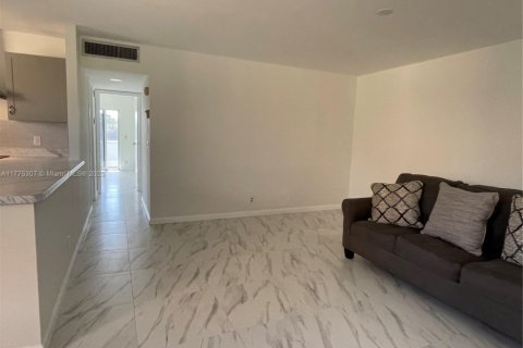 Condominio en venta en Delray Beach, Florida, 2 dormitorios, 81.75 m2 № 1868177 - foto 5