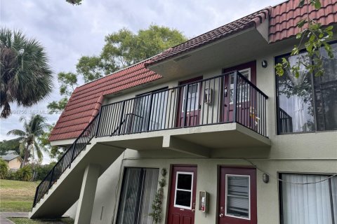Снять в аренду кондоминиум в Корал-Спрингс, Флорида 2 спальни, 69.96м2, № 2062901 - фото 12