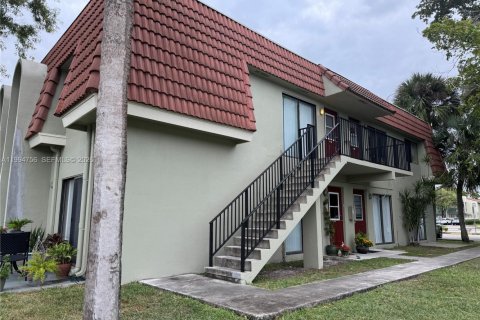 Снять в аренду кондоминиум в Корал-Спрингс, Флорида 2 спальни, 69.96м2, № 2062901 - фото 14