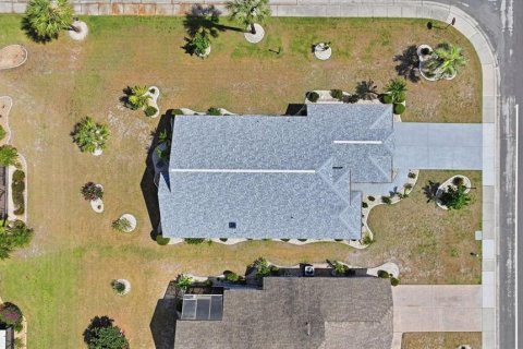 Villa ou maison à vendre à Sun City Center, Floride: 2 chambres, 165.09 m2 № 2097274 - photo 2