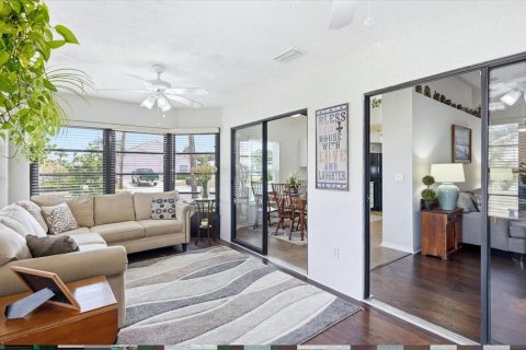 Villa ou maison à vendre à Sun City Center, Floride: 2 chambres, 165.09 m2 № 2097274 - photo 21