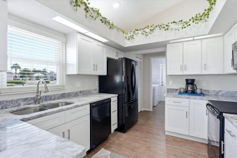 Villa ou maison à vendre à Sun City Center, Floride: 2 chambres, 165.09 m2 № 2097274 - photo 17