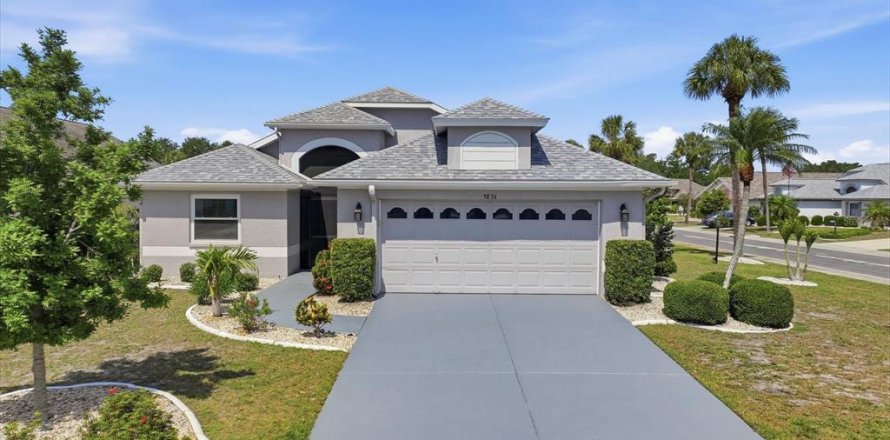Villa ou maison à Sun City Center, Floride 2 chambres, 165.09 m2 № 2097274