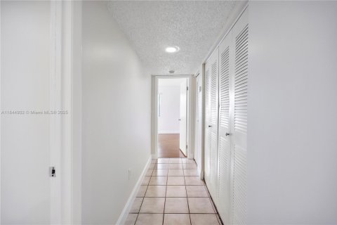 Copropriété à vendre à Cutler Bay, Floride: 2 chambres, 103.4 m2 № 1844165 - photo 17