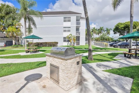 Copropriété à vendre à Cutler Bay, Floride: 2 chambres, 103.4 m2 № 1844165 - photo 4