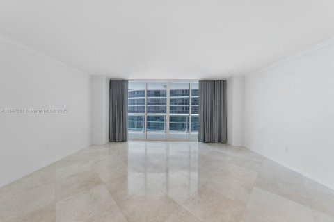 Copropriété à vendre à Miami, Floride: 1 chambre, 101.73 m2 № 1949103 - photo 6
