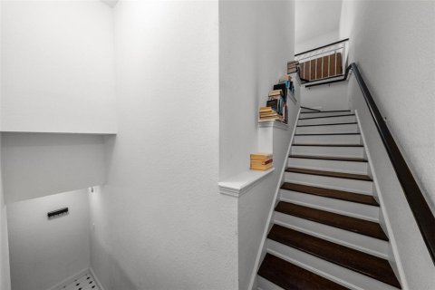 Condo in Tampa, Florida, 1 bedroom  № 1754445 - photo 5